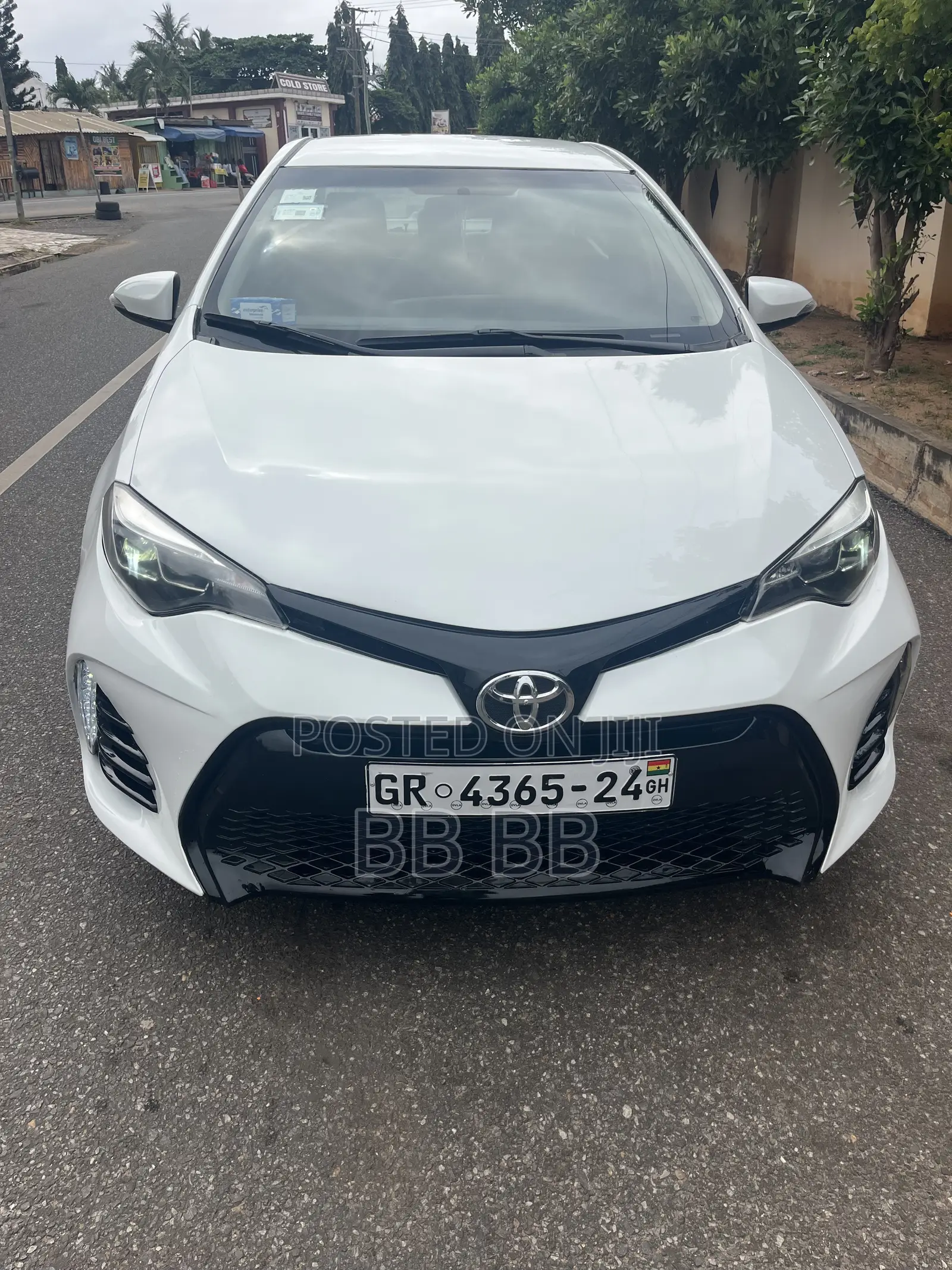 Toyota Corolla 2017 White