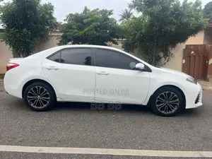 Toyota Corolla 2017 White