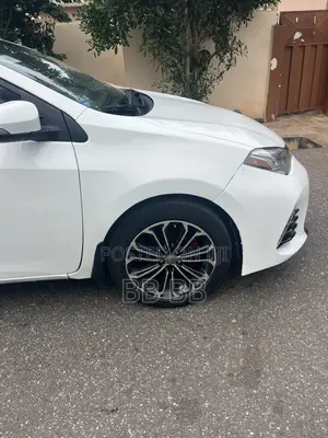 Toyota Corolla 2017 White