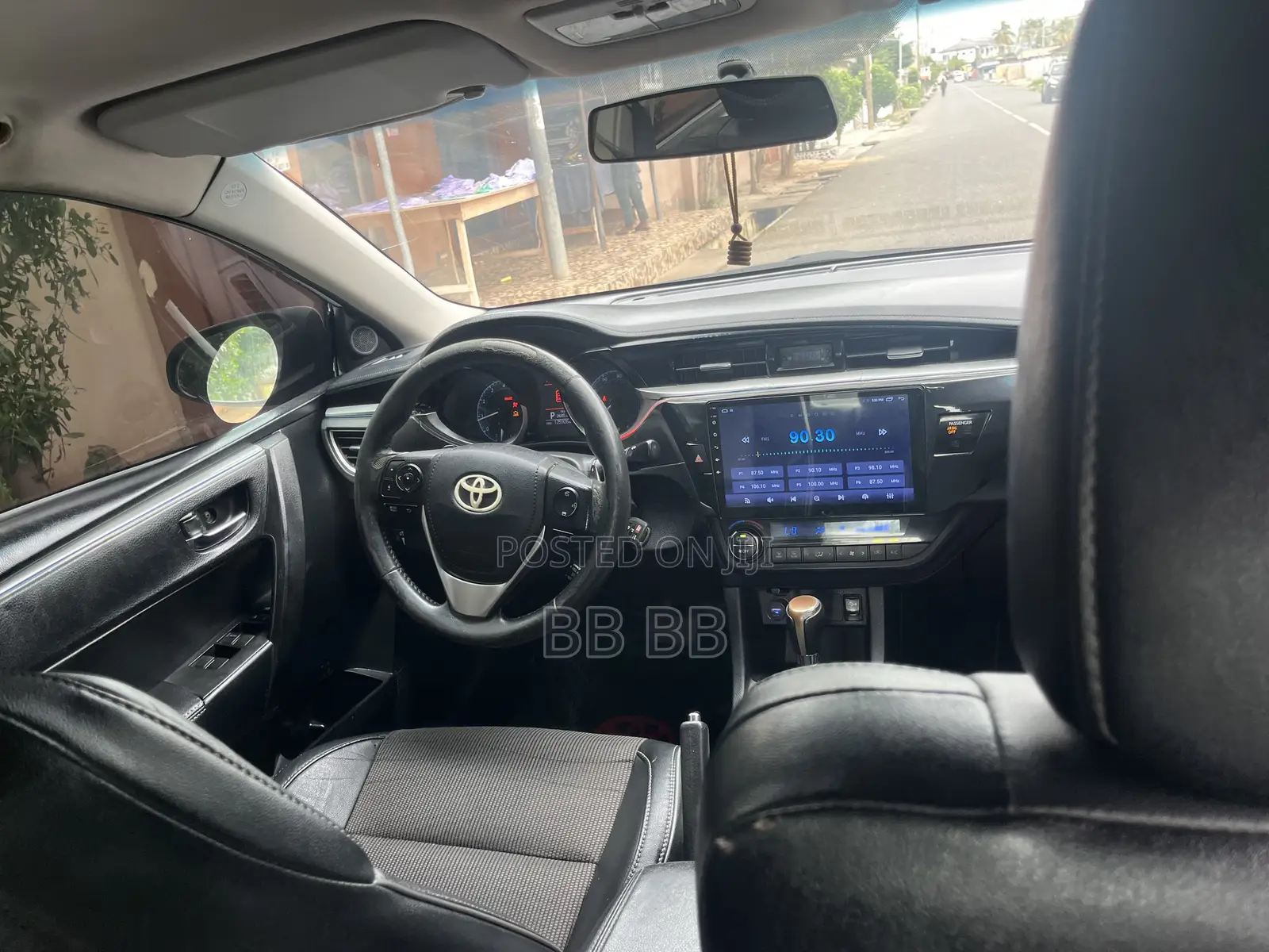 Toyota Corolla 2017 White