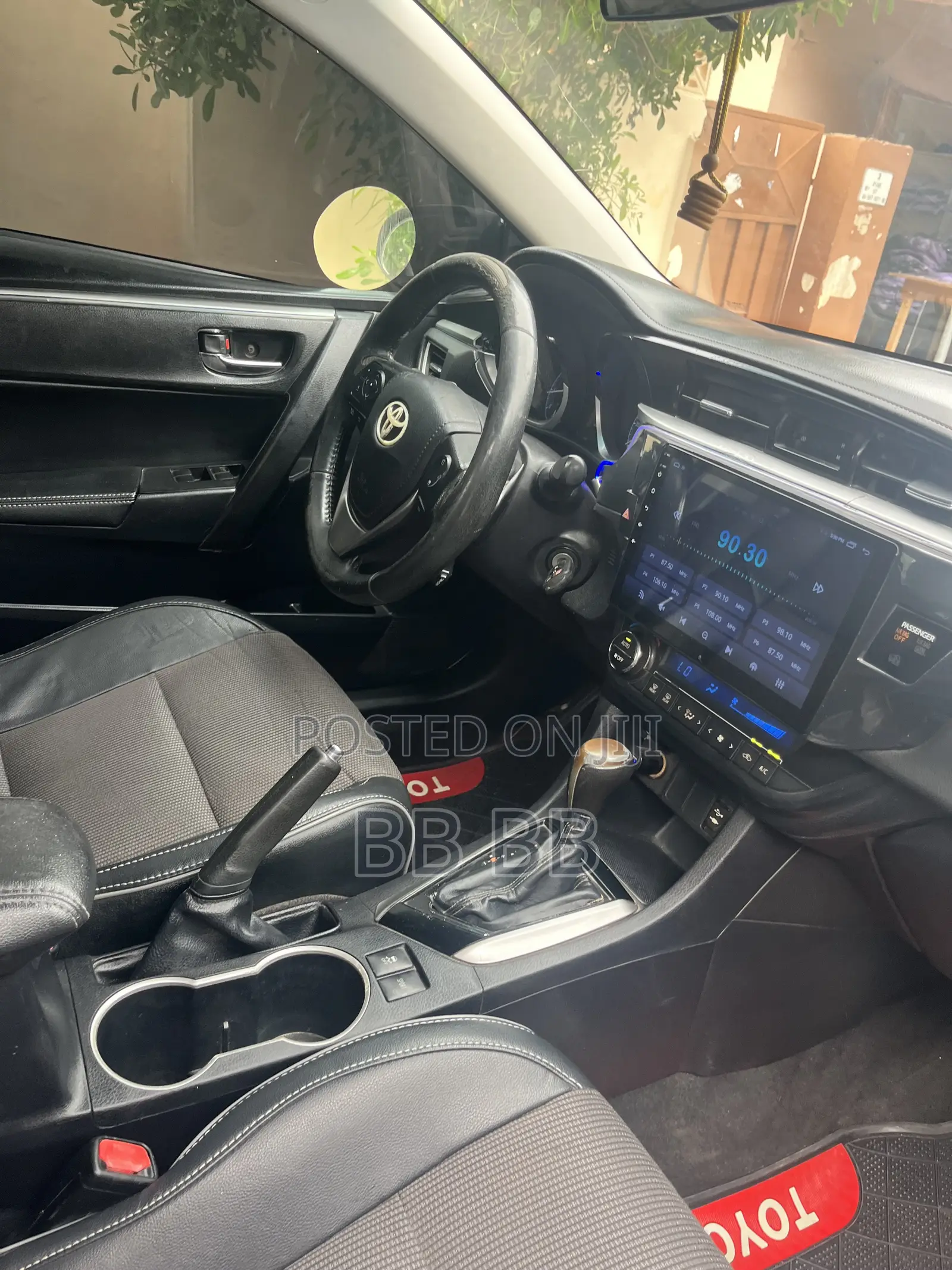 Toyota Corolla 2017 White