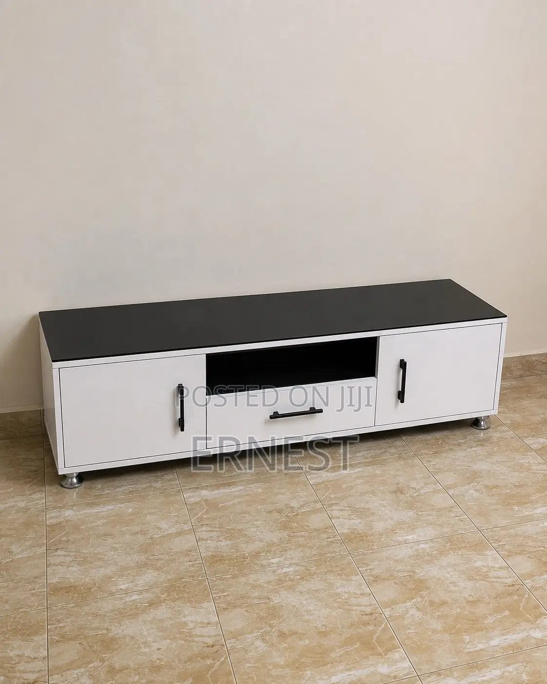 Foreign Board 5 Feet TV Stand
