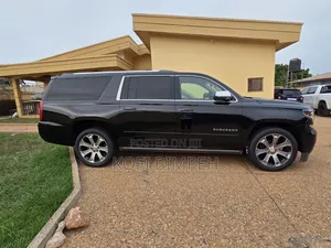 Chevrolet Suburban 2017 Black