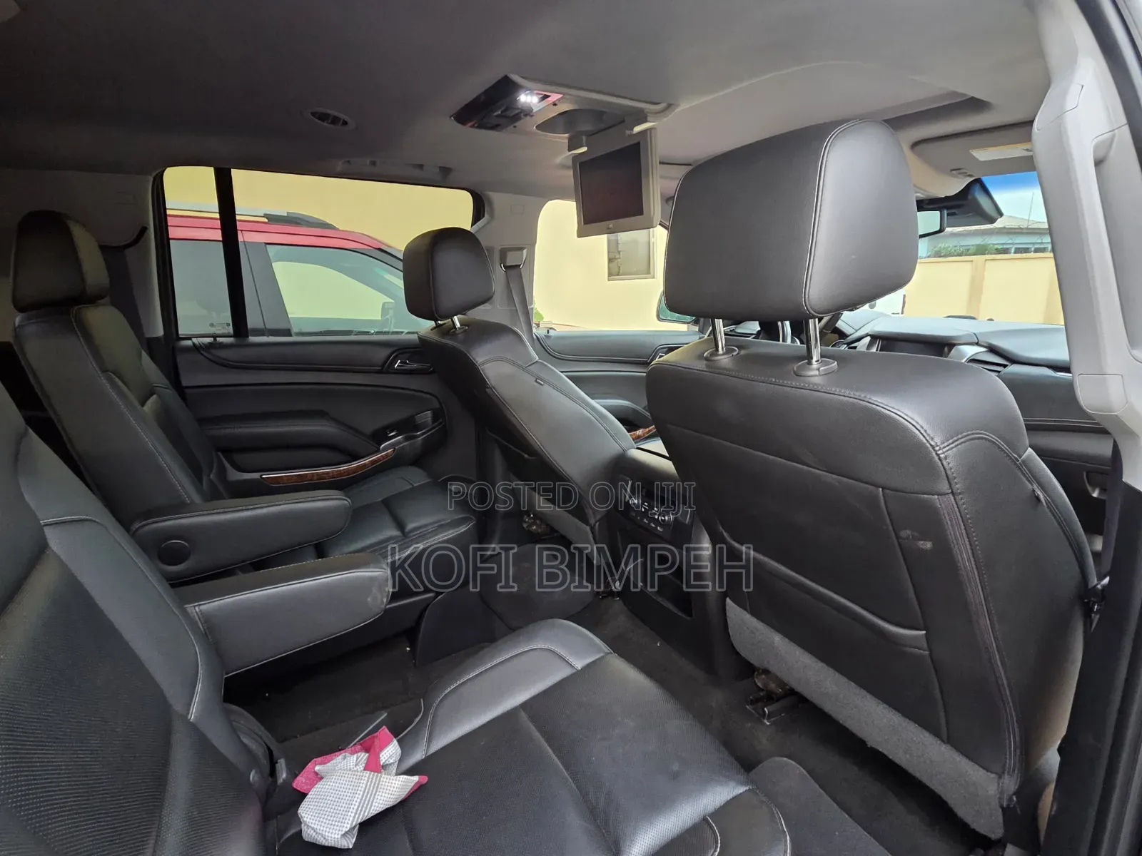 Chevrolet Suburban 2017 Black