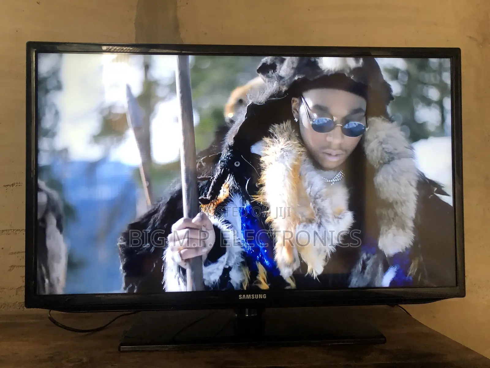 Samsung 32 Inches Smart Digital TV