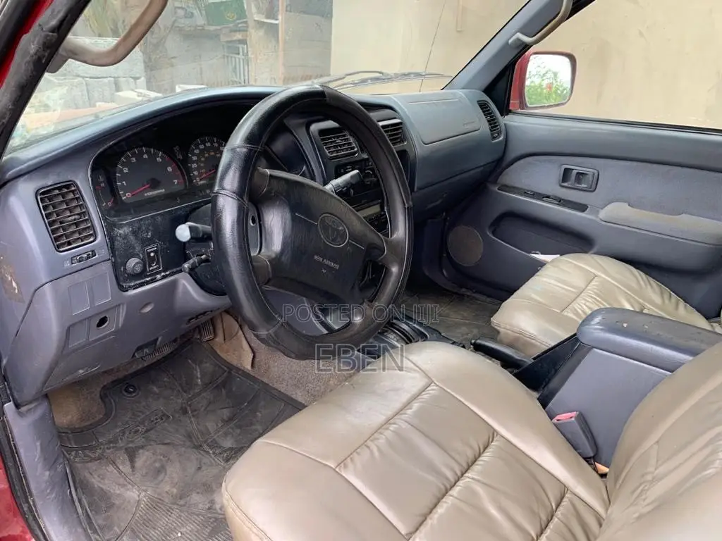 Toyota 4-Runner 2000 Red
