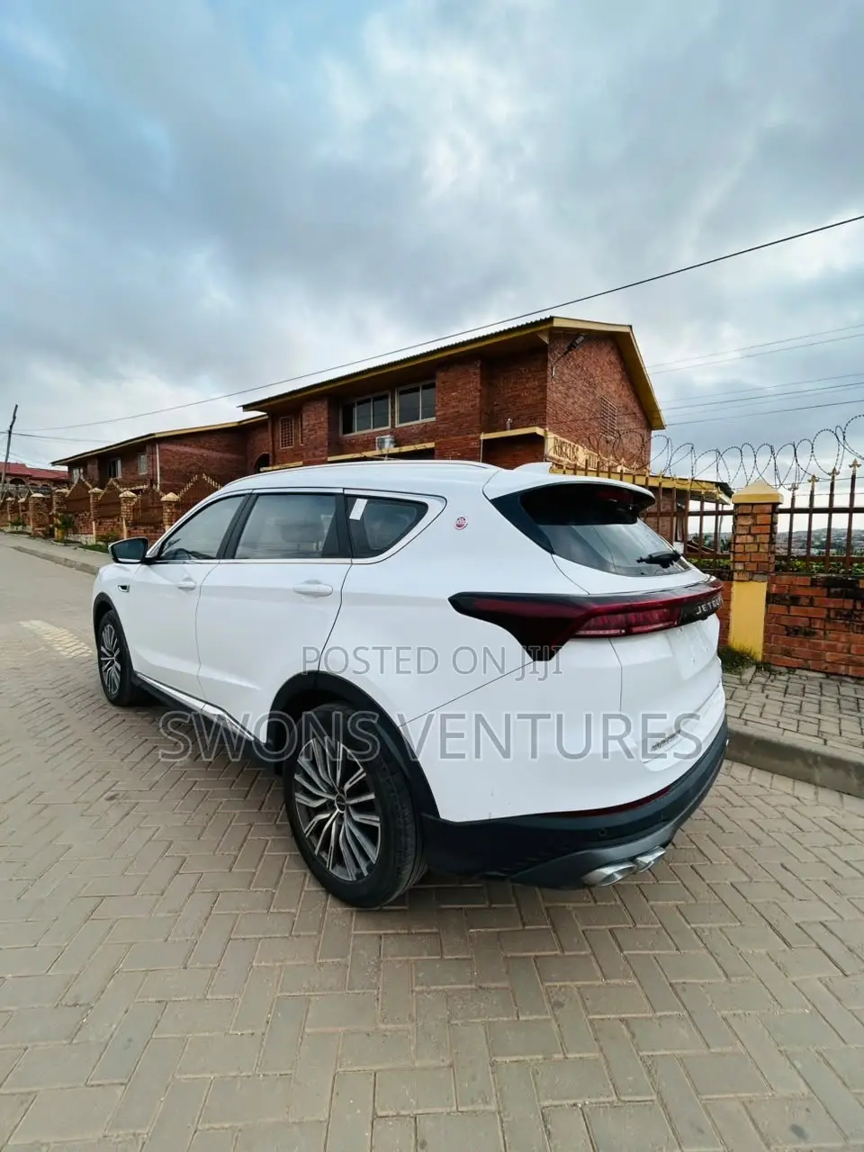 Jetour X70 1.5 7-Seater FWD 2022 White