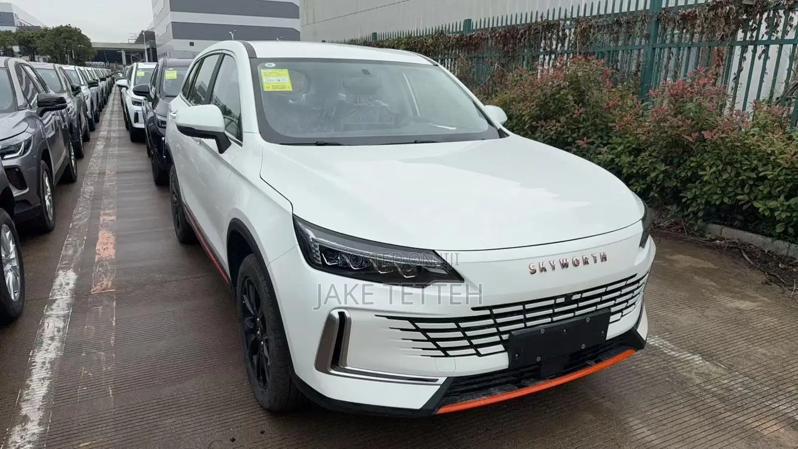 New Skyworth HT-i 2024 White