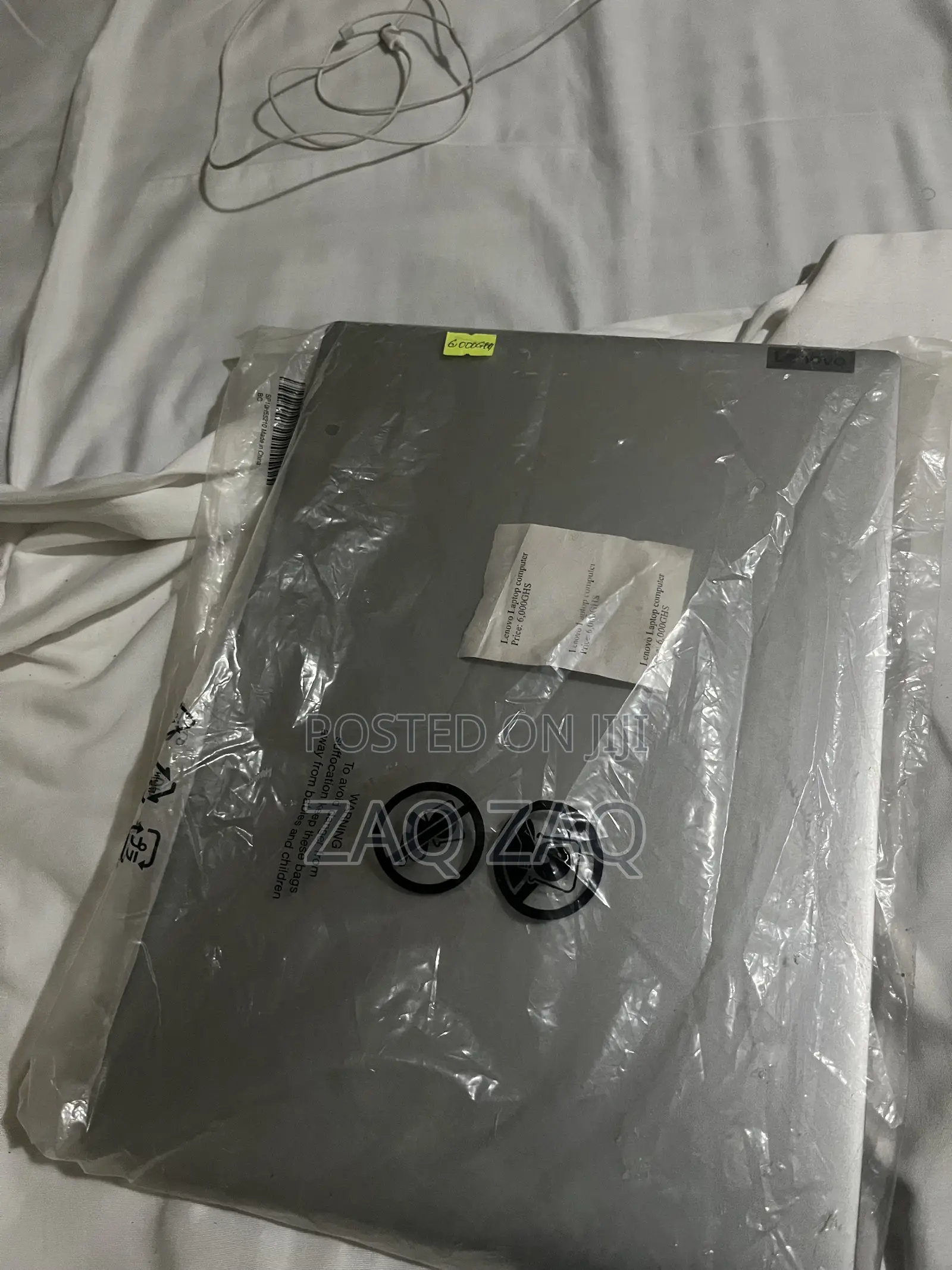 New Laptop Lenovo 4GB Intel SSD 60GB