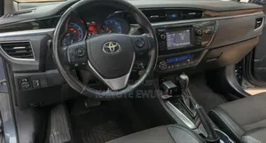 Toyota Corolla 2016 Gray