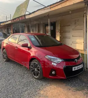 Toyota Corolla 2015 Red