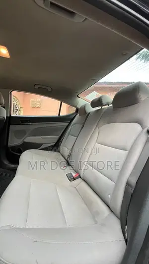 Hyundai Elantra Sport Sedan FWD (1.6L 4cyl 6M) 2017 Black