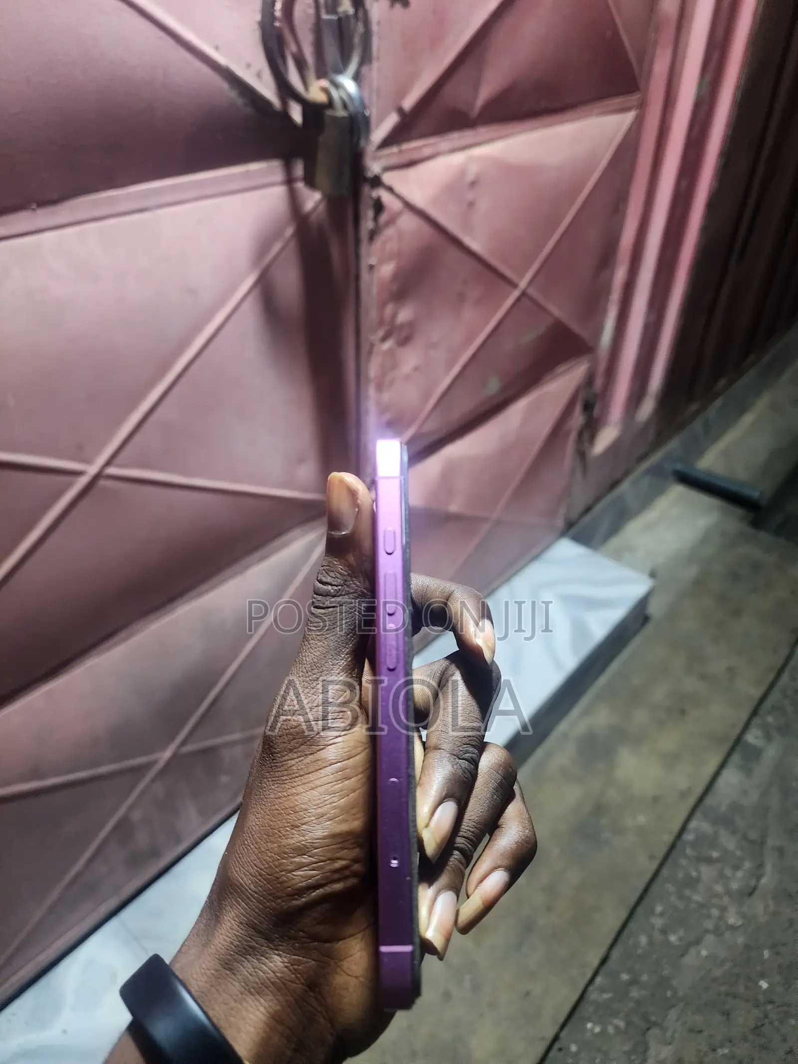 Apple iPhone 16 128 GB Pink