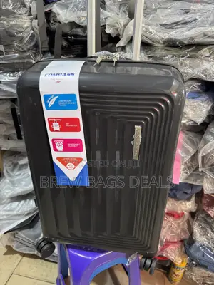 Premium Quality Compass Medium Size Unbreakable Traveling Bag.