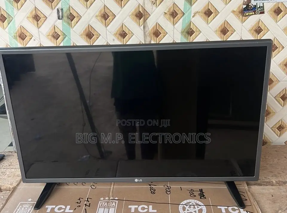 LG 32 Inches Digital LED TV.