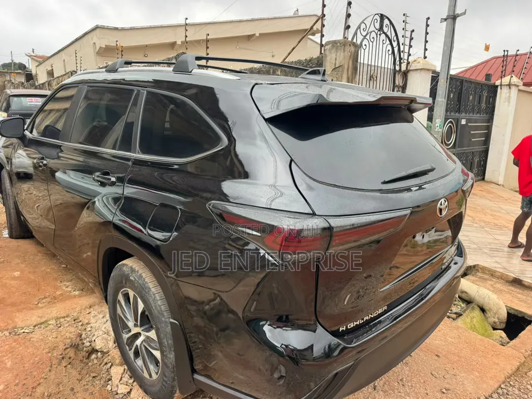 Toyota Highlander 2023 Black