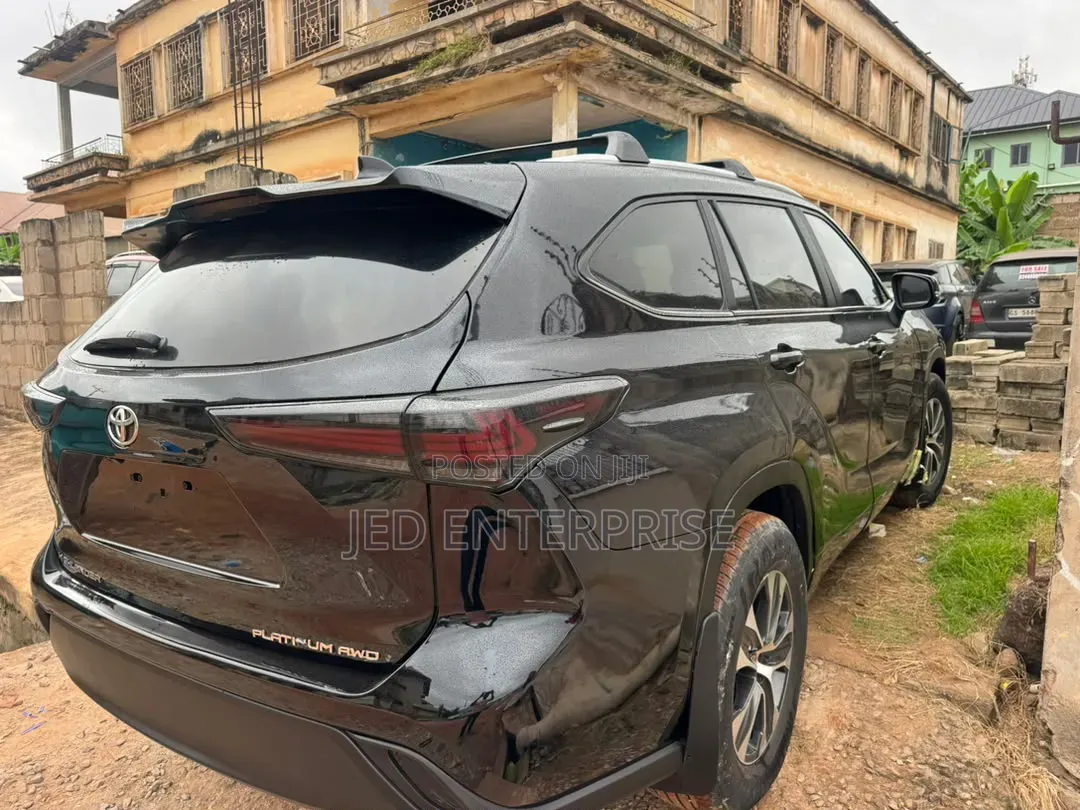 Toyota Highlander 2023 Black
