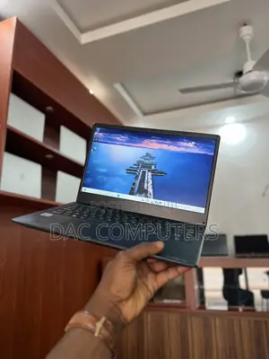 Laptop Dynabook Satellite Pro A40-J 4GB Intel Core i3 SSD 128GB