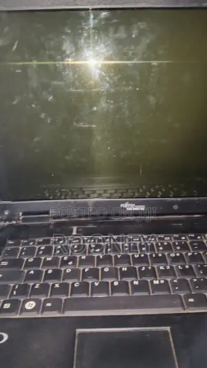 Laptop Fujitsu Amilo Li3710 40GB Intel Core i7 HDD+SSD 1T