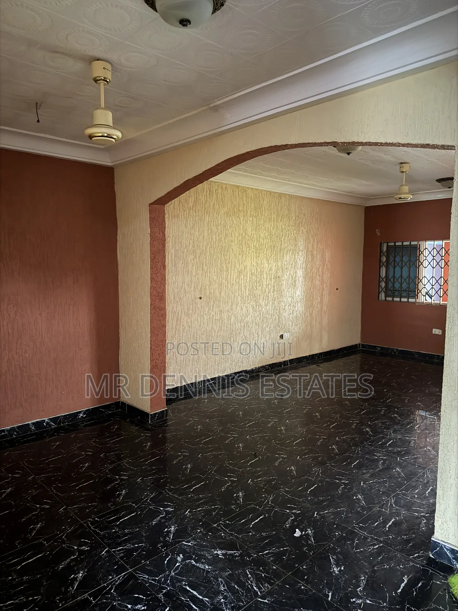 3bdrm Apartment in Westhills Mall for rent