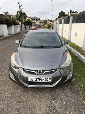Hyundai Elantra Limited Sedan FWD (1.8L 4cyl 6A) 2013 Gray