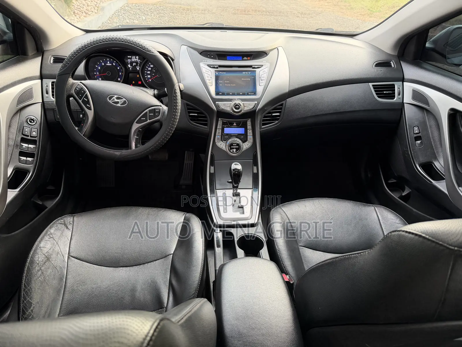 Hyundai Elantra Limited Sedan FWD (1.8L 4cyl 6A) 2013 Gray