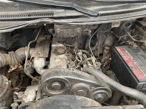 Hyundai H-100 2000