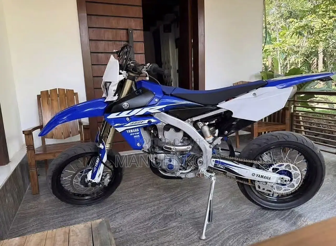 Yamaha 2018 Blue