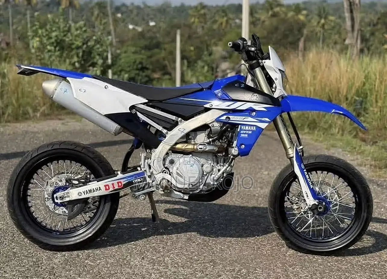 Yamaha 2018 Blue