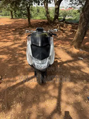 Yamaha 2018 White