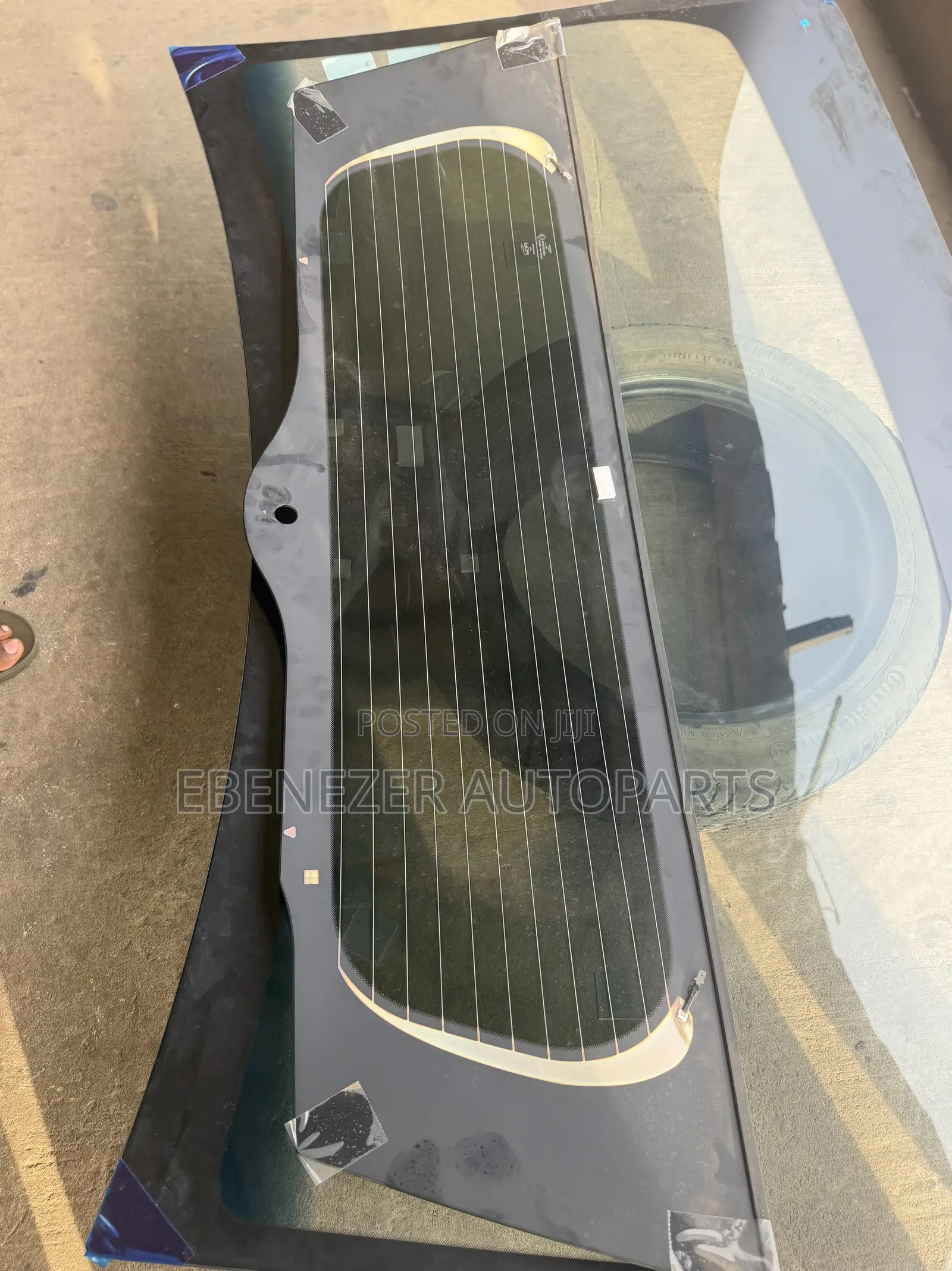 Hyundai Santafe Back Glass 2023 2024 2025 2026