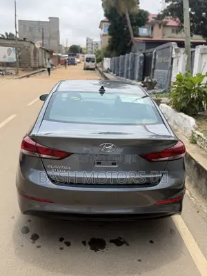 Hyundai Elantra SE 2018 Gray