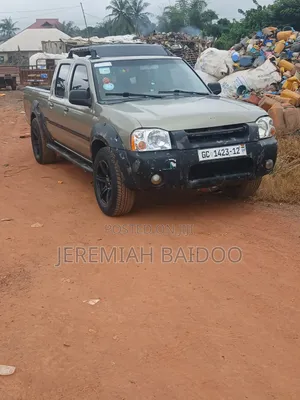 Nissan Frontier 2002 Green