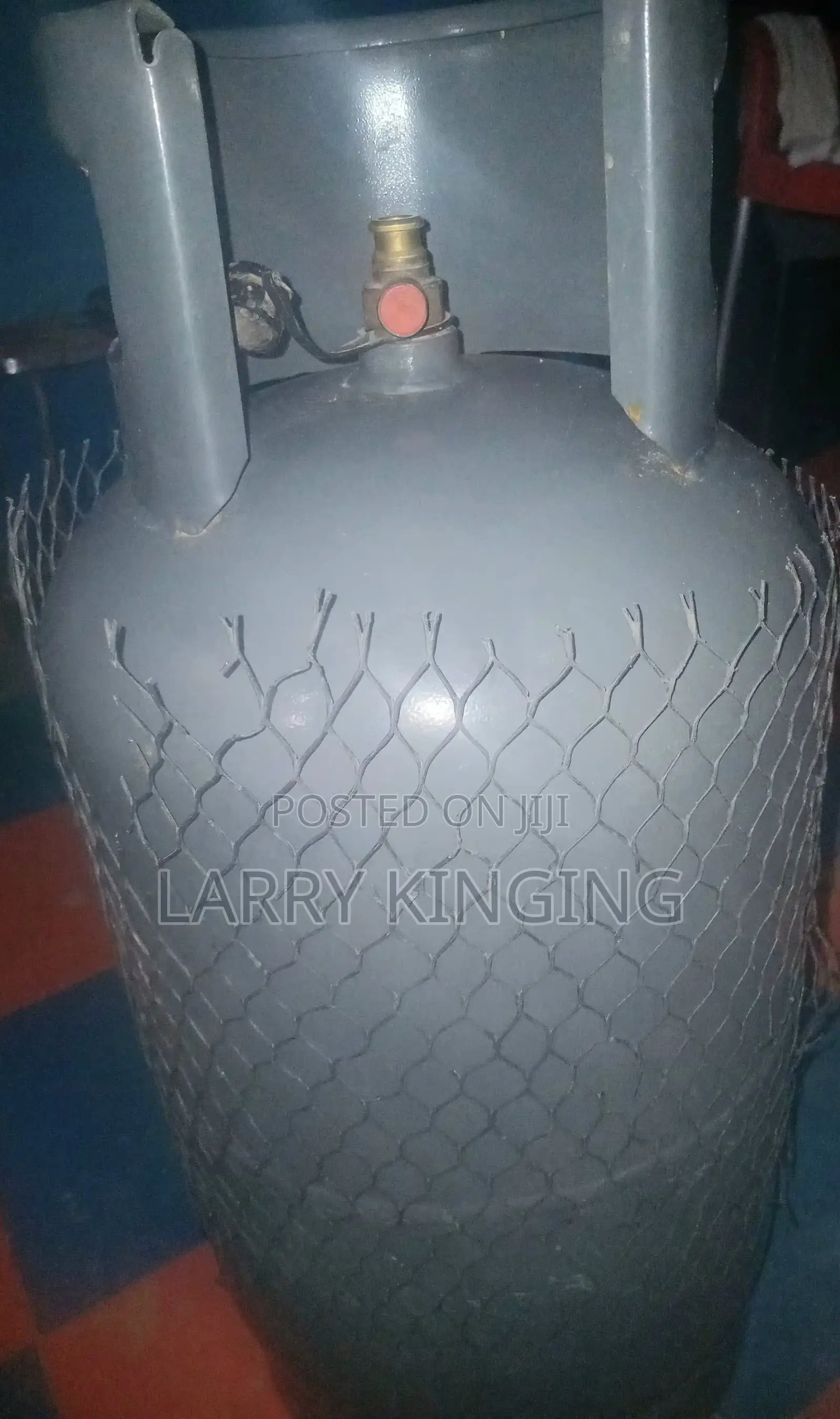 12.5kg LPG Gas Cylinder Plus Free REGULATOR for Sale at Labadi