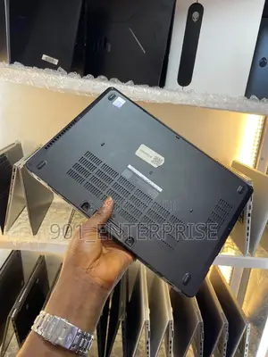 Laptop Dell Latitude 7390 8GB Intel Core i5 SSD 256GB