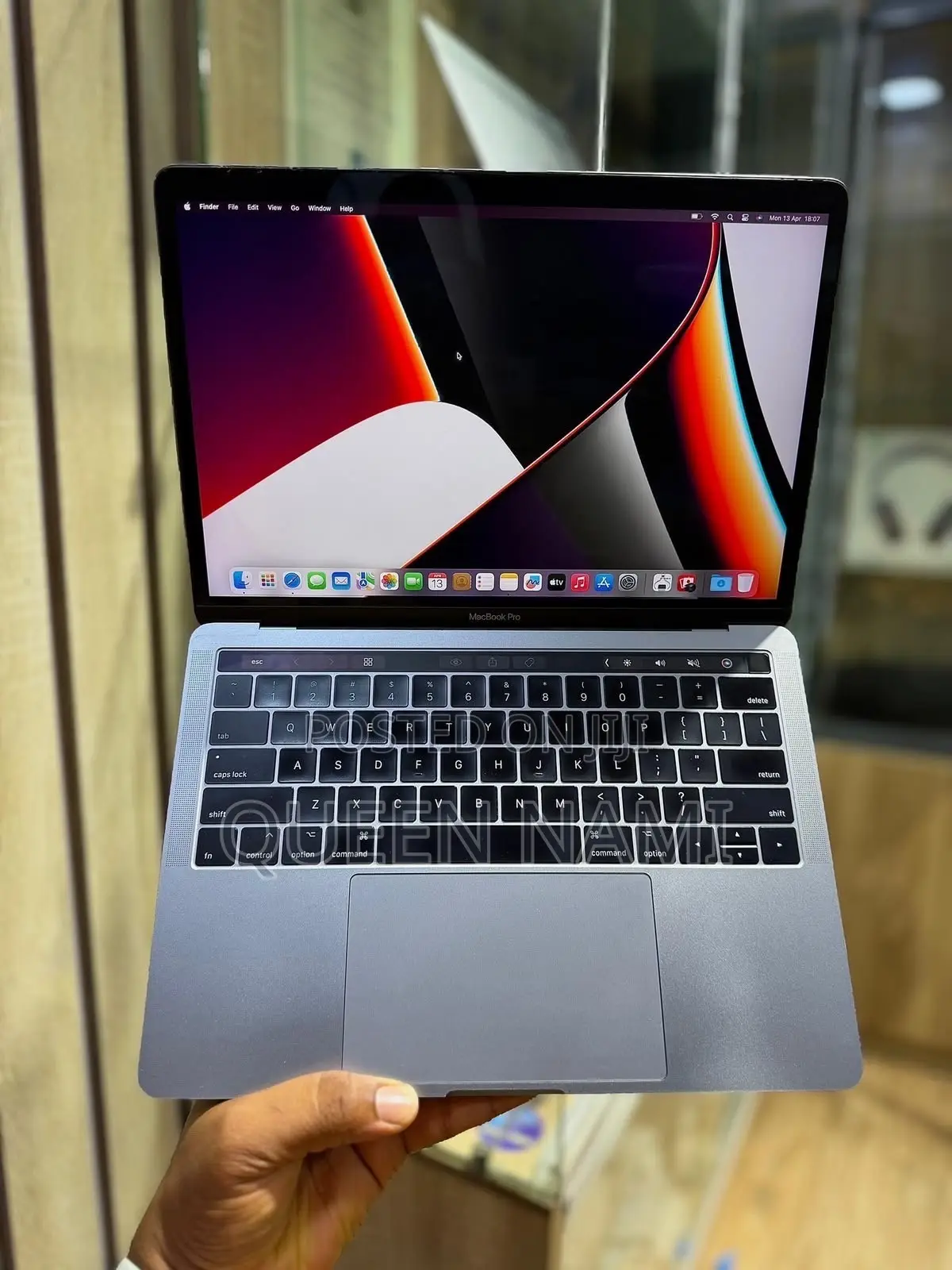 Laptop Apple MacBook Pro 2017 16GB Apple M4 Pro HDD+SSD 512GB