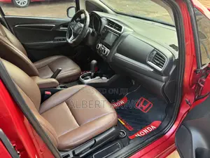 Honda Fit EX-L w/Navigation 4dr Hatchback (1.5L 4cyl CVT) 2015 Red