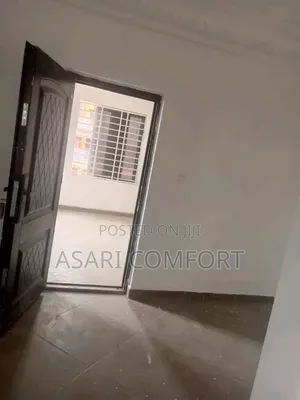 4bdrm House in Cool, Pokuase for rent