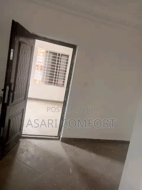 4bdrm House in Cool, Pokuase for rent