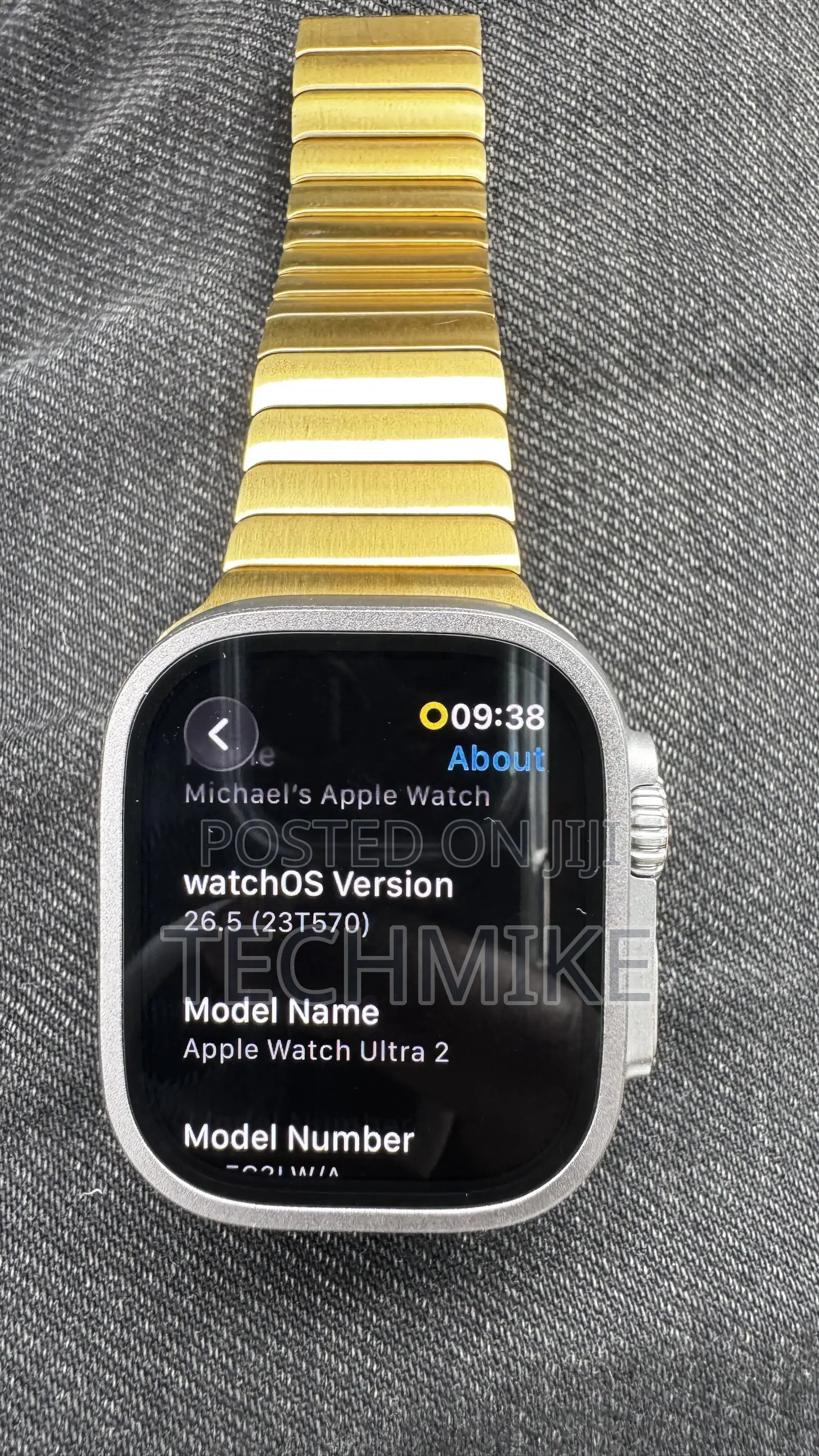 Apple Watch Ultra 2 64GB Natural Titanium ( GPS + LTE )