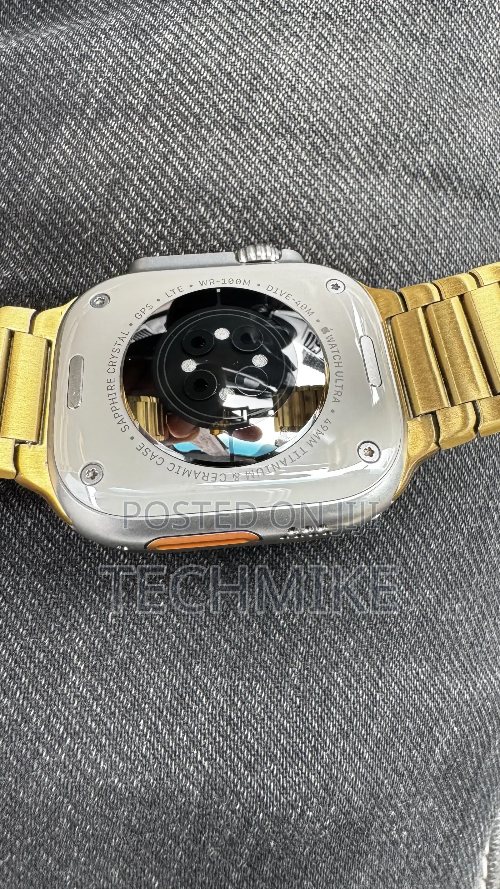 Apple Watch Ultra 2 64GB Natural Titanium ( GPS + LTE )