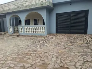 5bdrm House in Kwabenya Acp for rent