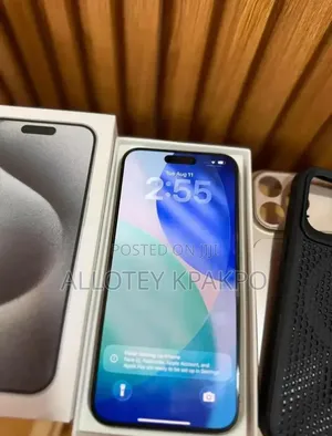 Apple iPhone 15 Pro Max 256 GB Silver