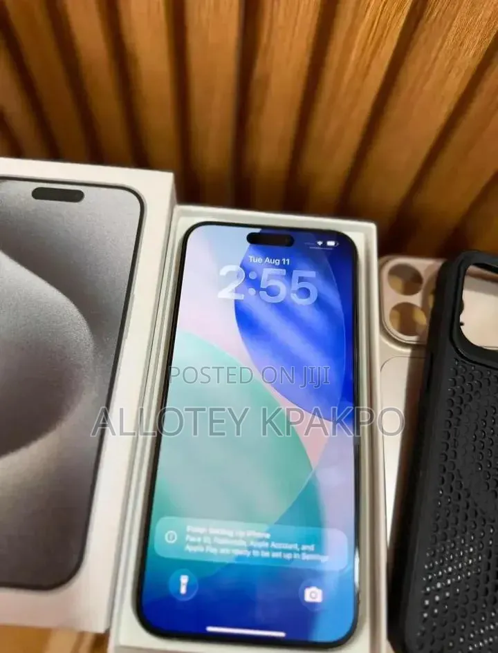 Apple iPhone 15 Pro Max 256 GB Silver