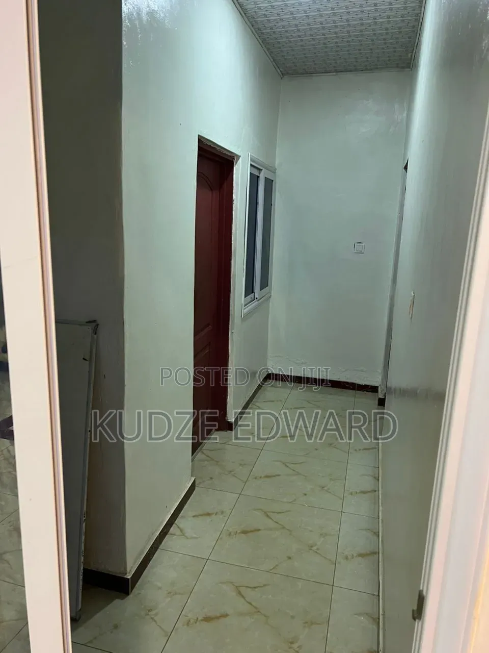 7bdrm House in Ngleshie Amanfro for sale