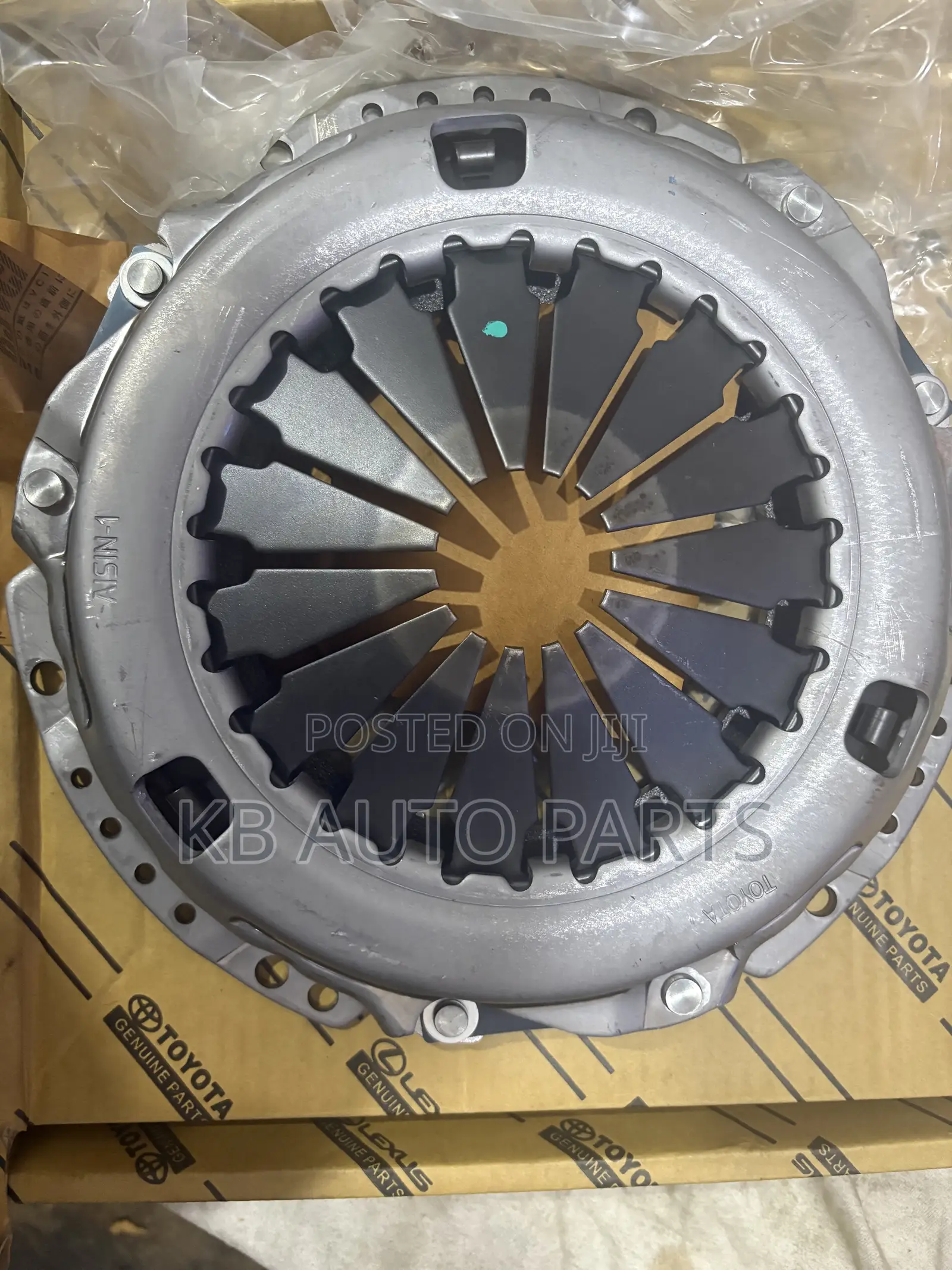 Toyota Hilux Cluth System