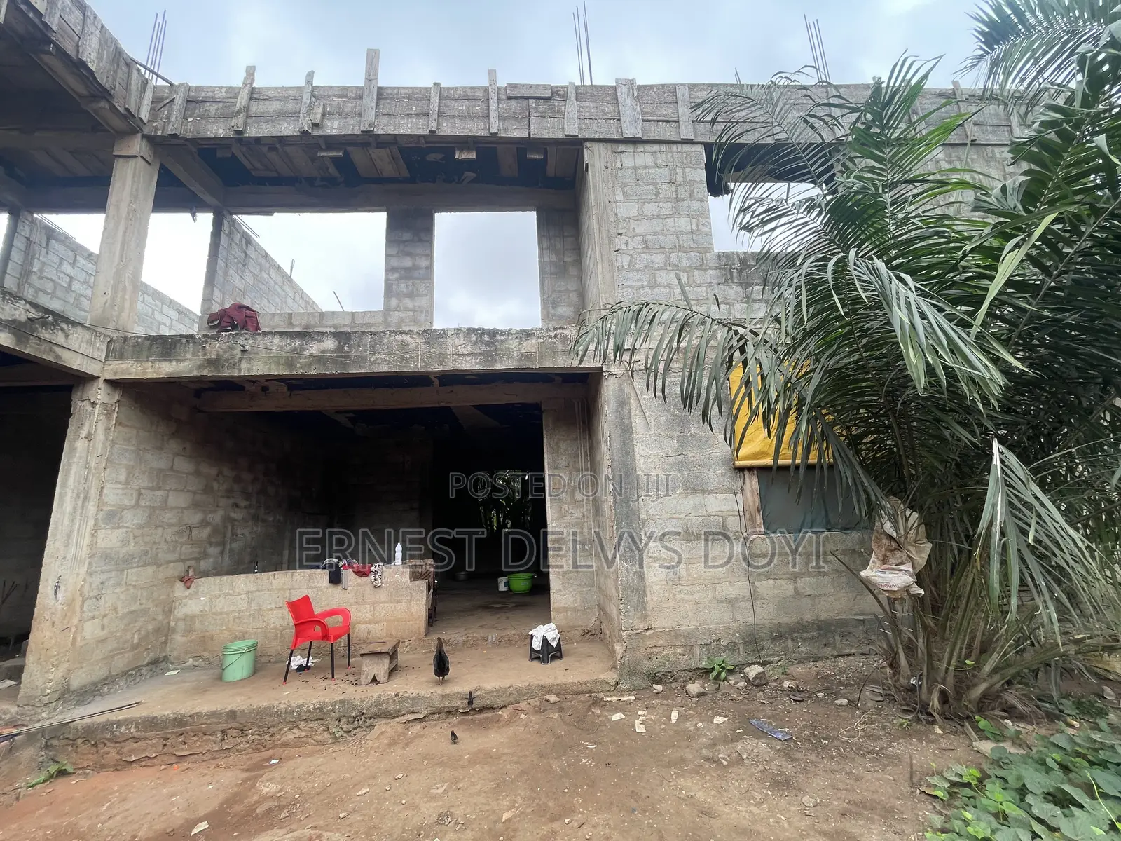 8bdrm Apartment in Gbawe, Zero for sale