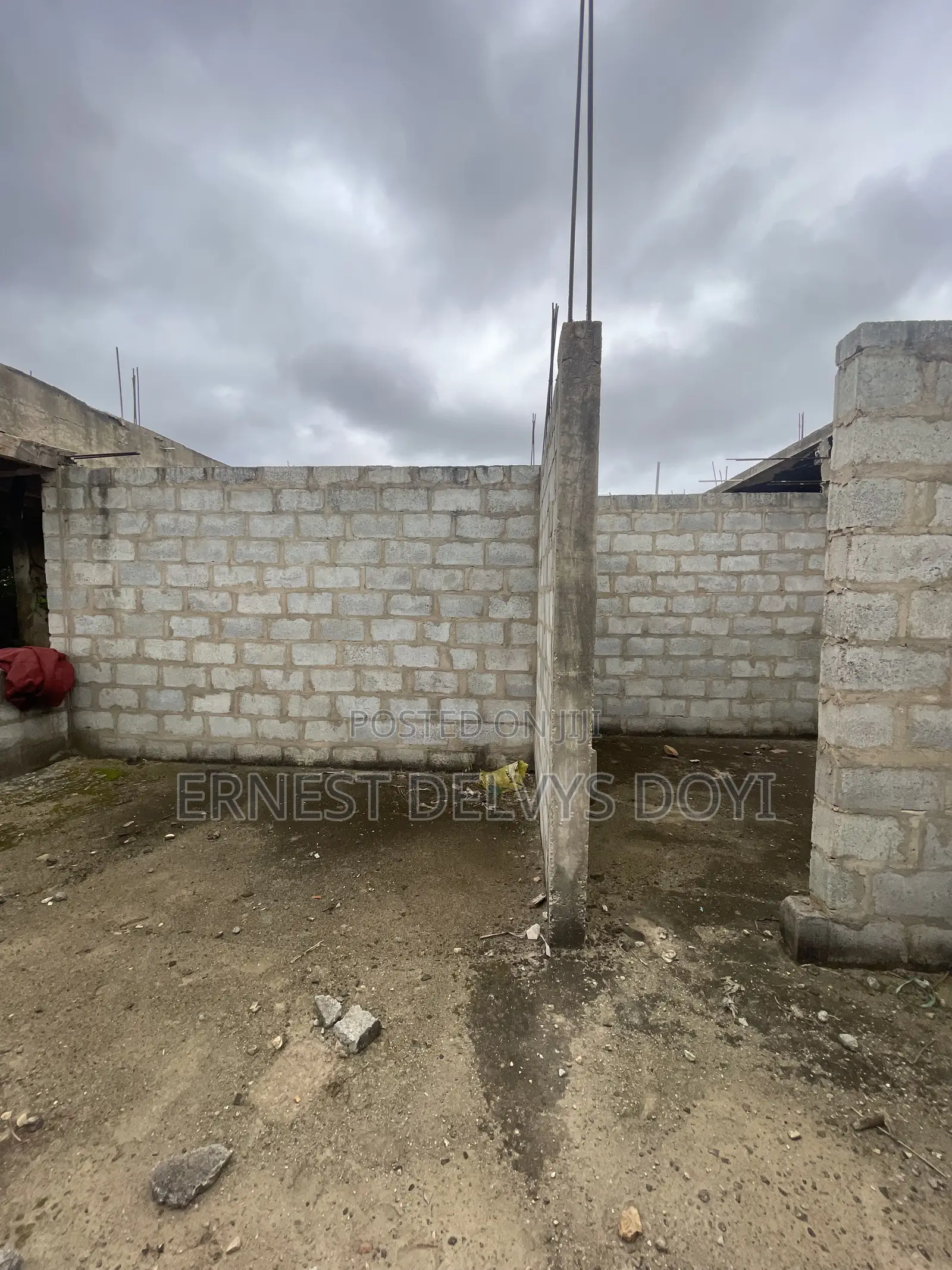 8bdrm Apartment in Gbawe, Zero for sale