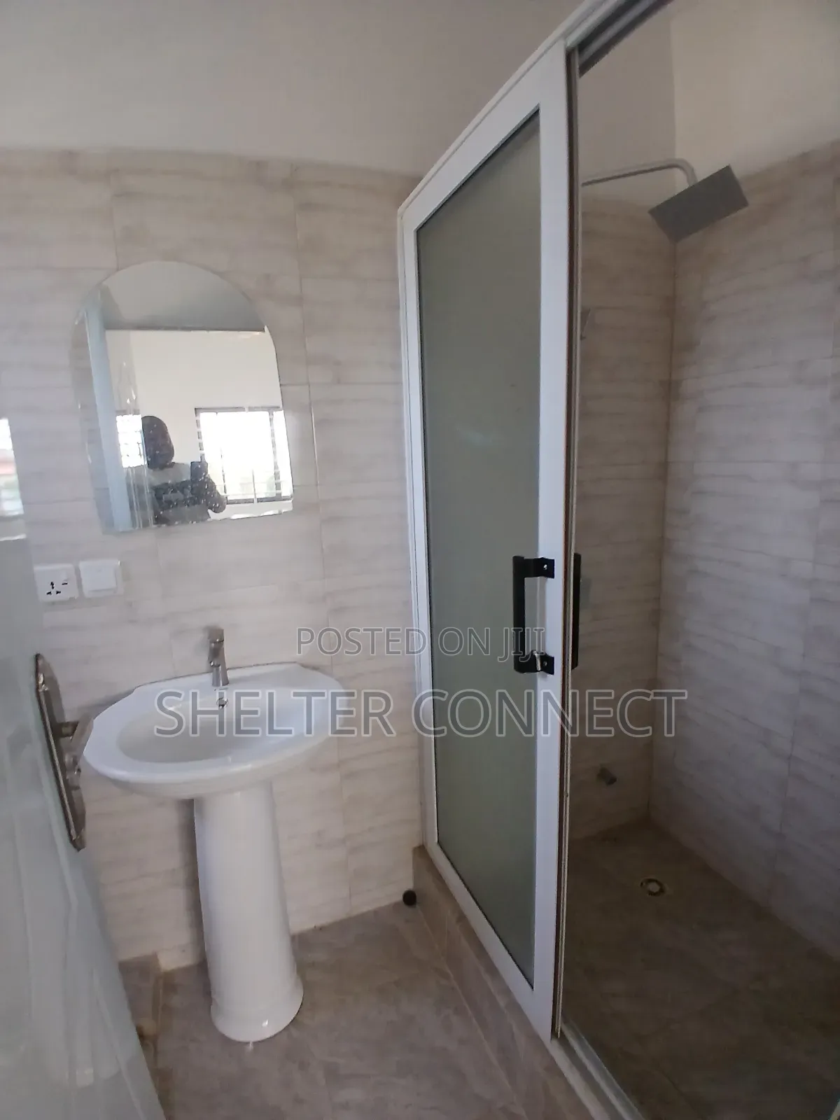 2bdrm Apartment in Oyarifa, Owusu Ansah for rent