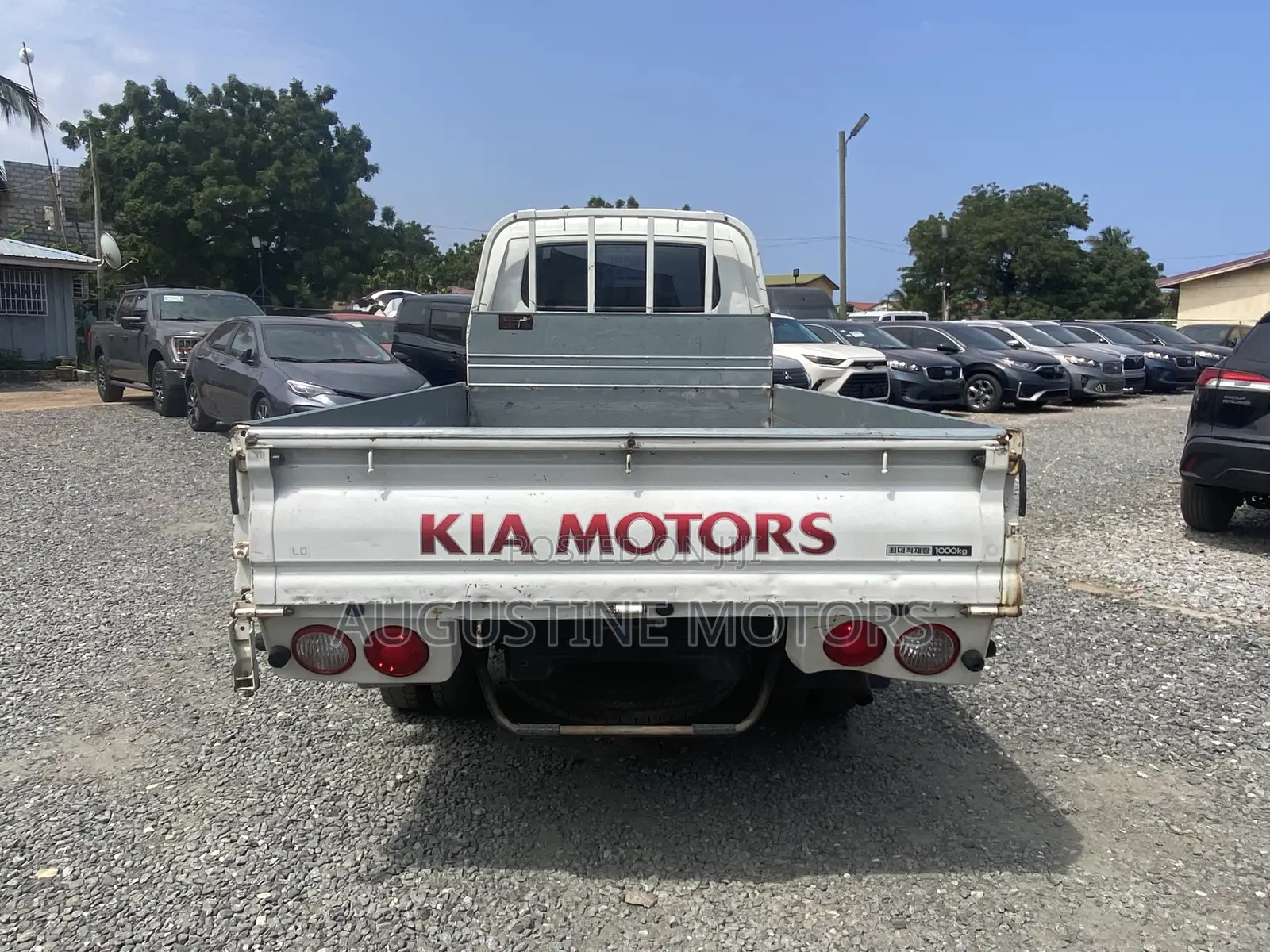 Kia Bongo 2015 White